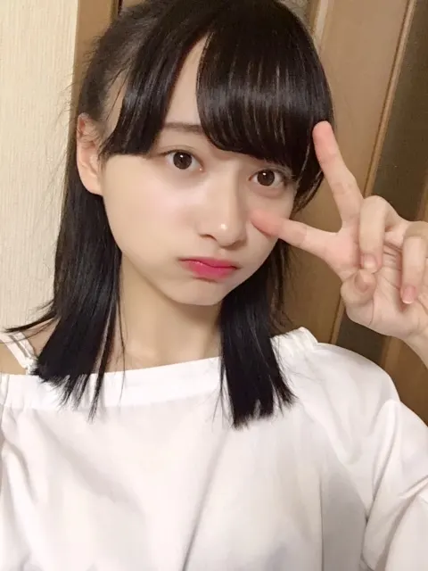 影山 優佳｜でます。577。（2018-04-29）｜2枚目