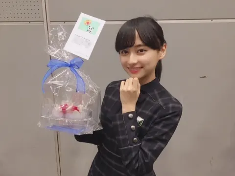 影山 優佳｜やっぱ。590。（2018-05-12）｜2枚目