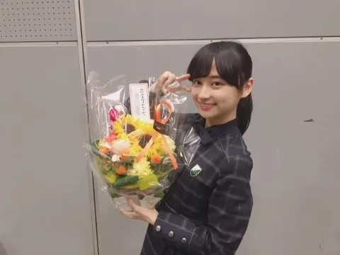 影山 優佳｜やっぱ。590。（2018-05-12）｜3枚目