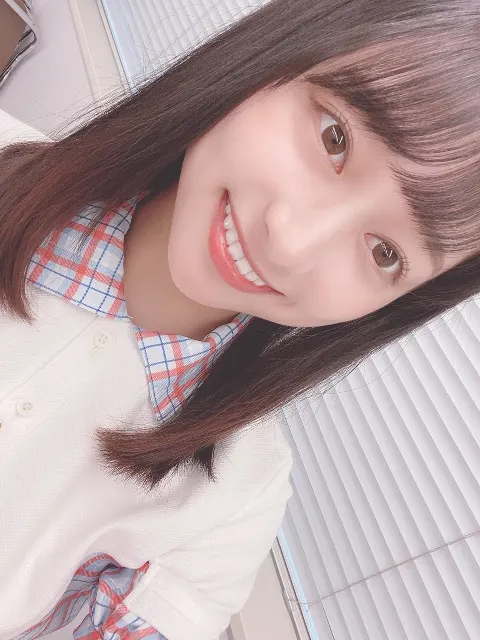 影山 優佳｜あかあか（2020-10-30）｜2枚目
