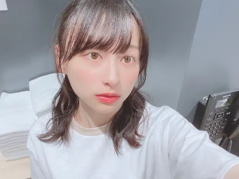 影山 優佳｜ださだ（2020-10-16）｜3枚目