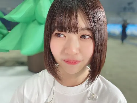 影山 優佳｜ひなくり（2020-12-25）｜4枚目