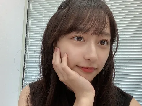 影山 優佳｜めろんぱん（2021-08-08）｜3枚目