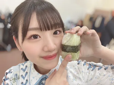 影山 優佳｜まんかい（2021-12-11）｜2枚目