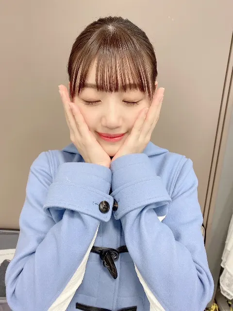 影山 優佳｜まんかい（2021-12-11）｜3枚目