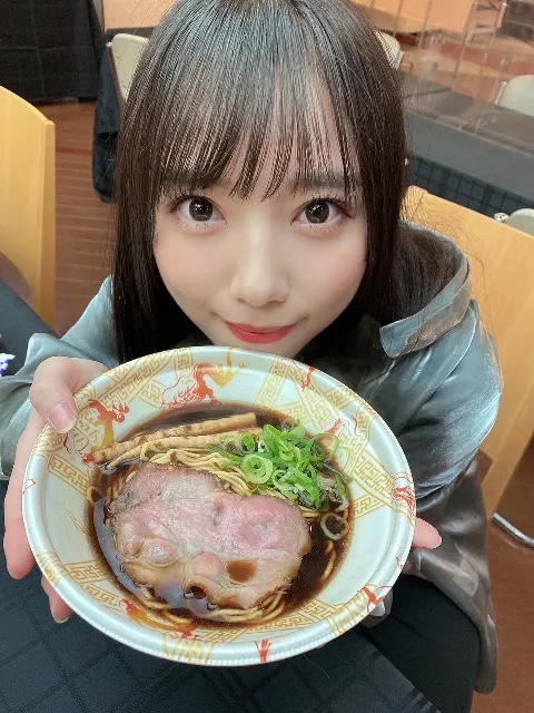 影山 優佳｜あーとでぃれくしょん（2021-12-18）｜3枚目