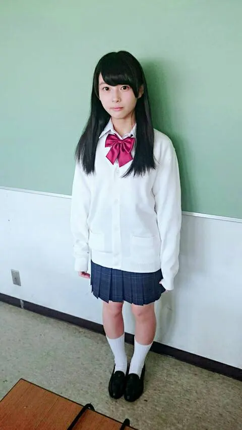 柿崎 芽実｜制服（2016-09-09）｜2枚目