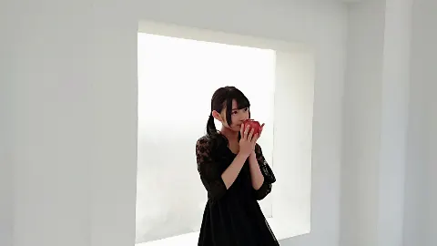 柿崎 芽実｜林檎（2017-02-13）｜3枚目
