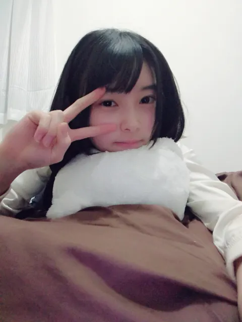 柿崎 芽実｜うさぎさんU╹ x ╹U（2017-04-02）｜3枚目