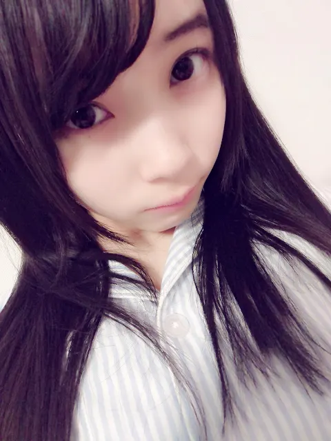 柿崎 芽実｜僕付きじゃないよ、僕ってるだよ( ・∇・)（2017-04-16）｜2枚目
