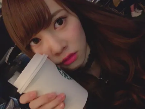 加藤 史帆｜今日も暖かかったですね( ・ω・)（2017-05-08）｜2枚目
