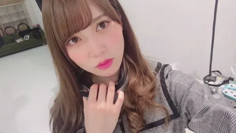 加藤 史帆｜今日まで！！！(・ω・)（2018-02-28）