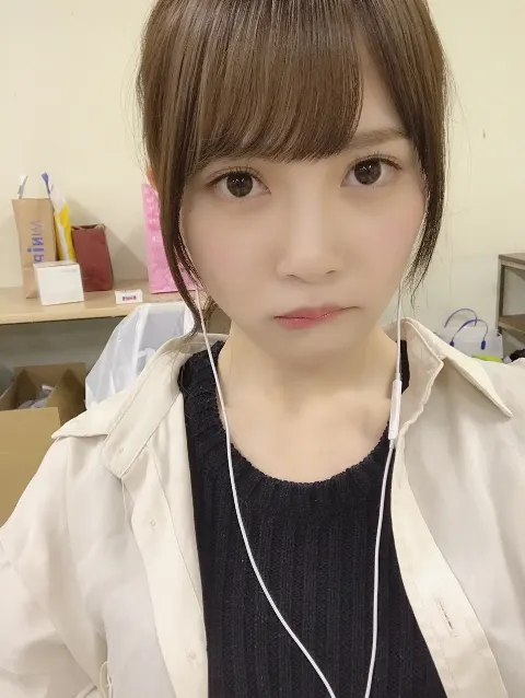 加藤 史帆｜続々と初公開(・ω・)（2018-05-26）