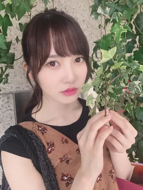 加藤 史帆｜恥ずかしい、、、(・ω・)（2018-07-16）