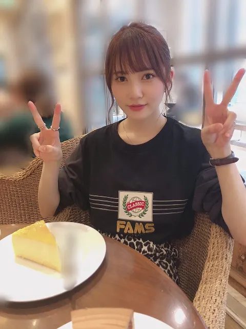 加藤 史帆｜チャイナ〜チャイナ〜(・ω・)（2018-10-13）｜2枚目