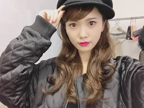 加藤 史帆｜本日尽くし(・ω・)！！（2018-10-02）｜2枚目