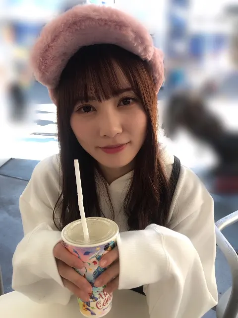 加藤 史帆｜癒し配信をしたかった(・ω・)（2018-10-17）｜2枚目