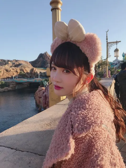加藤 史帆｜(・ω・)（2019-01-31）｜2枚目