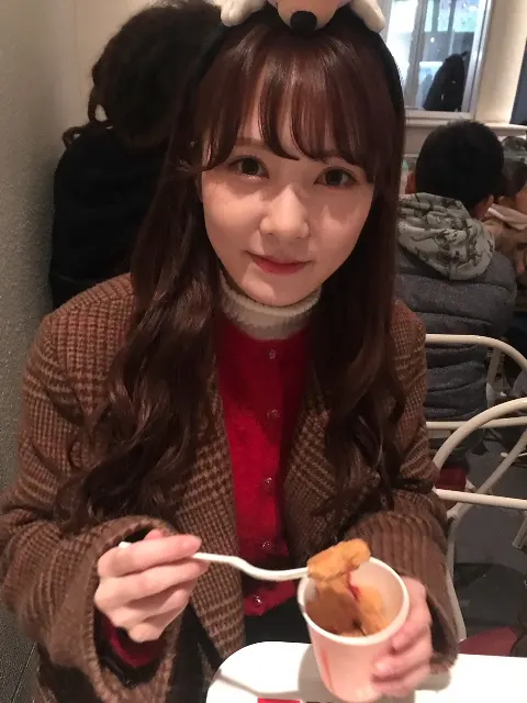 加藤 史帆｜ヨッ！🍞ちゃん！(・ω・)（2019-01-04）｜4枚目