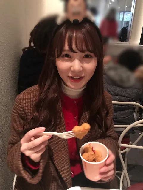 加藤 史帆｜あーんしちゃった(・ω・)（2019-01-06）｜2枚目
