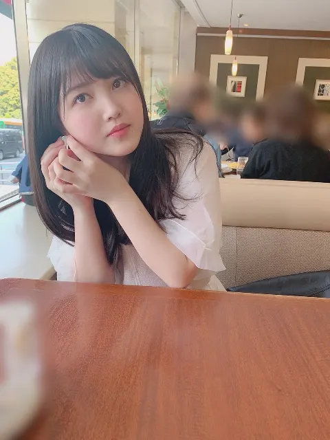加藤 史帆｜ぼーちゃんとしちゃん(・ω・)（2019-04-16）｜4枚目