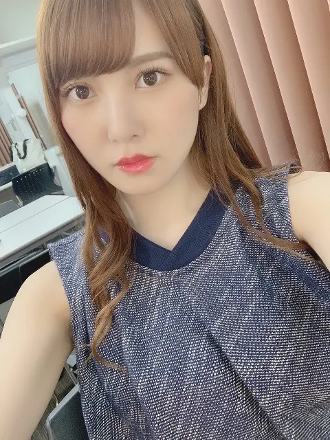 加藤 史帆｜ピンヒール(・ω・)（2019-09-05）｜2枚目