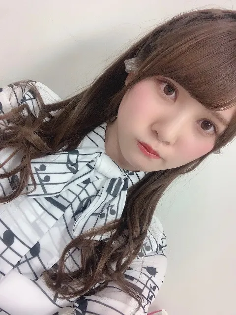 加藤 史帆｜ブルー大好き加藤史帆です(・ω・)💙（2020-04-02）