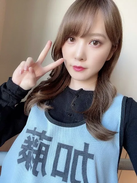 加藤 史帆｜もうすぐでひなくりですね(・ω・)🎄（2021-12-19）｜2枚目