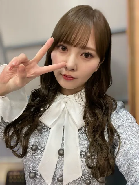 加藤 史帆｜🌺今夜は写真集発売記念SHOWROOM🌺（2023-04-27）｜2枚目