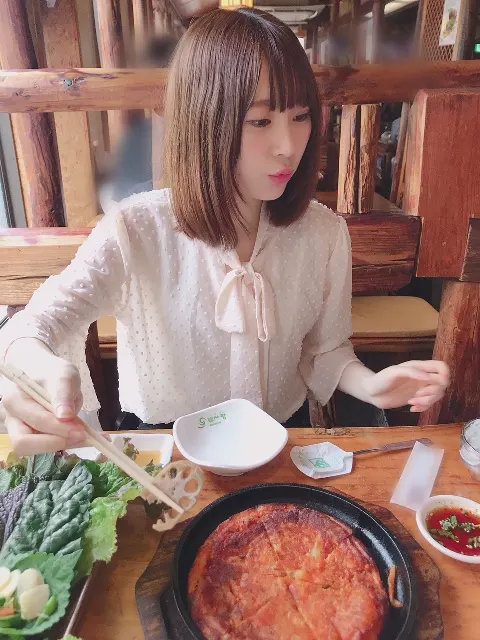 加藤 史帆｜しほなーこランチ(・ω・)（2018-06-15）｜4枚目