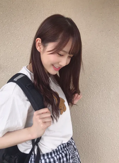 加藤 史帆｜是非としちゃんのファイルをゲットして欲しいって思ってます全力で(・ω・)！！（2018-07-27）