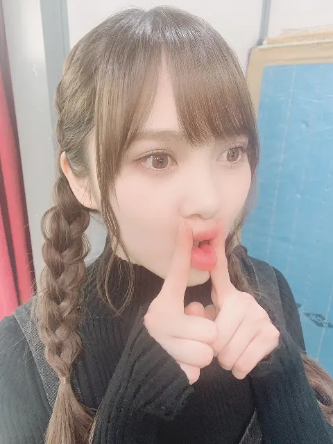 加藤 史帆｜あと3日(・ω・)（2020-12-29）