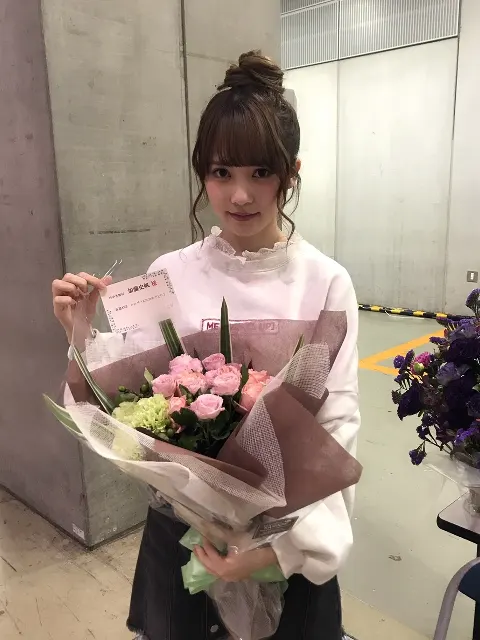 加藤 史帆｜チーズ食べた(・ω・)（2018-03-21）｜4枚目
