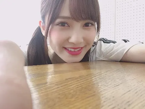 加藤 史帆｜きくとしなちょのトリオPV3人組のグラビアが本日発売です(・ω・)！！（2018-08-07）｜3枚目