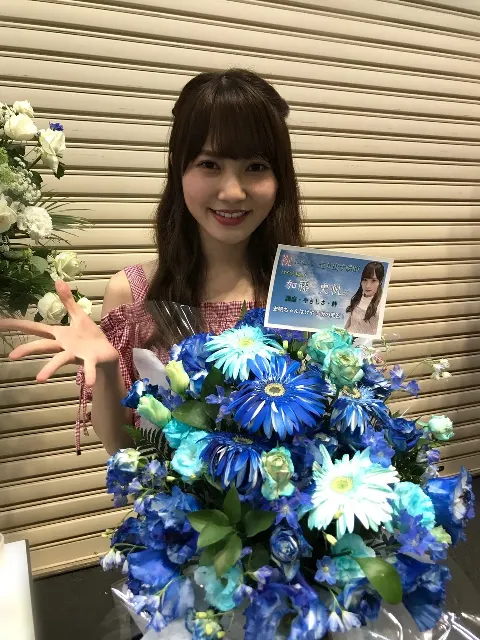 加藤 史帆｜バラに囲まれてみたい(・ω・)（2018-06-27）｜4枚目