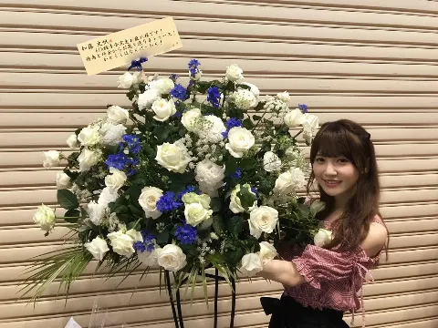 加藤 史帆｜バラに囲まれてみたい(・ω・)（2018-06-27）｜6枚目