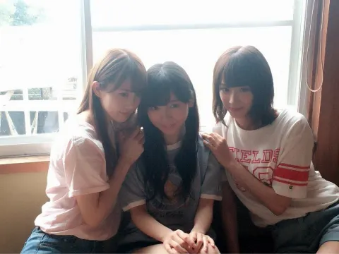 加藤 史帆｜本日発売！UTBさん(・ω・)（2018-04-10）｜2枚目