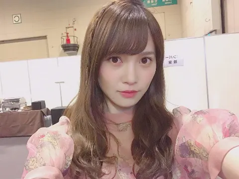加藤 史帆｜素敵なお花をたくさんありがとう(・ω・)（2018-06-10）｜10枚目