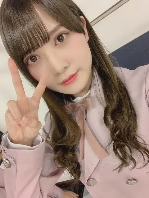 加藤 史帆｜わたし絶対ラッキーナンバー２！！(・ω・)（2020-02-02）｜2枚目