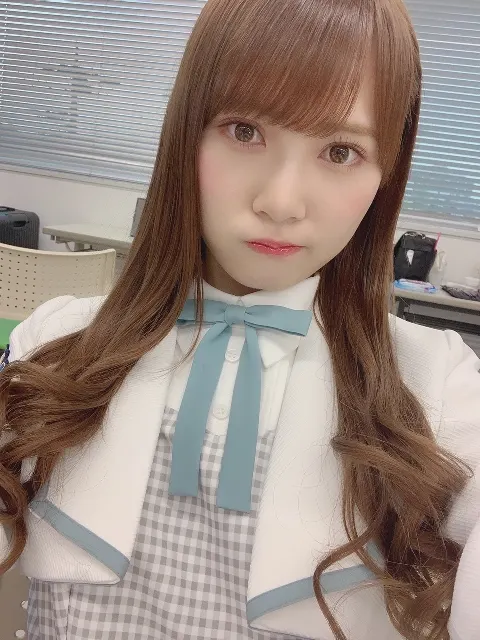 加藤 史帆｜としちゃんまつげの作り方(・ω・)（2019-05-11）｜2枚目