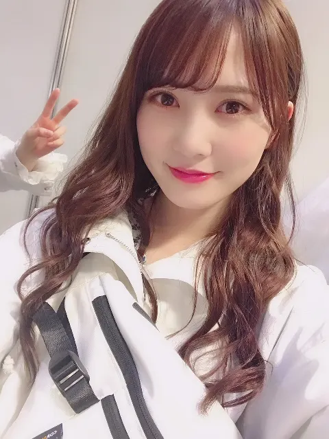 加藤 史帆｜白いお洋服を集めたくなりました(・ω・)（2019-01-14）｜2枚目