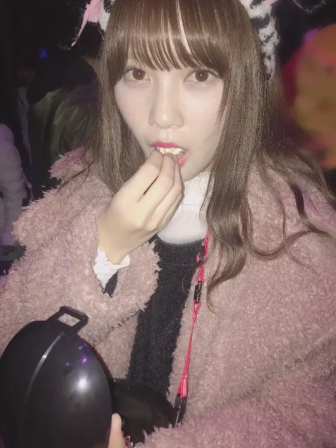 加藤 史帆｜振り返りリレー配信(・ω・)🎄（2017-12-25）｜4枚目