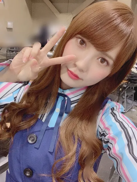 加藤 史帆｜🥺(・ω・)（2019-05-12）