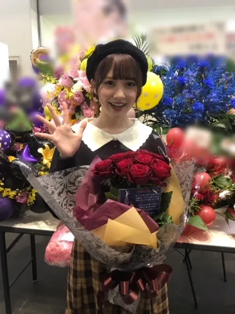 加藤 史帆｜メチャカリデビューでうきうきとしちゃん(・ω・)（2018-11-05）｜7枚目
