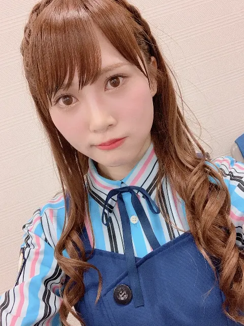 加藤 史帆｜海だー！もうすぐ夏だー！(・ω・)🏖（2019-05-26）｜2枚目