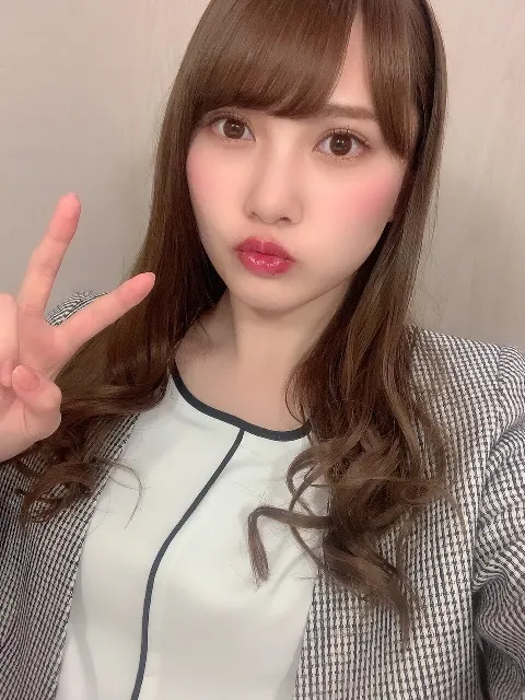 加藤 史帆｜最近よくテレビを観ます(・ω・)（2020-04-06）｜3枚目