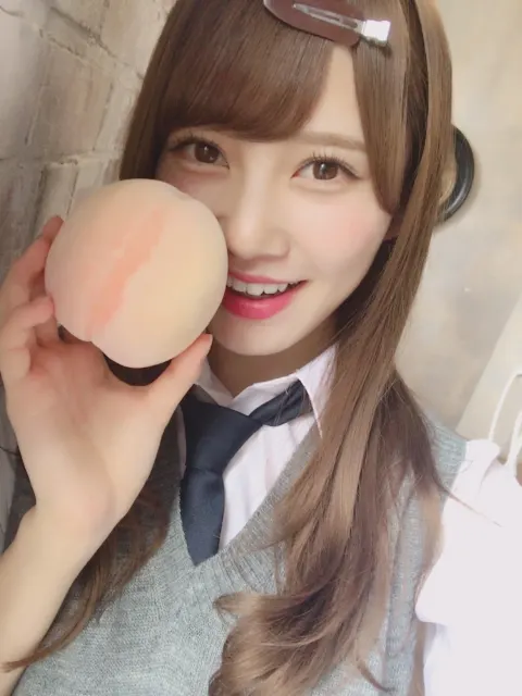 加藤 史帆｜ももっもも(・ω・)（2017-10-11）｜2枚目
