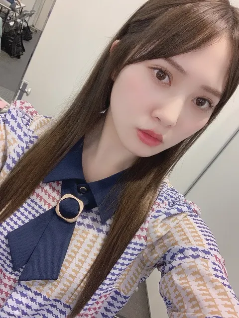 加藤 史帆｜感謝(・ω・)（2020-01-20）｜2枚目