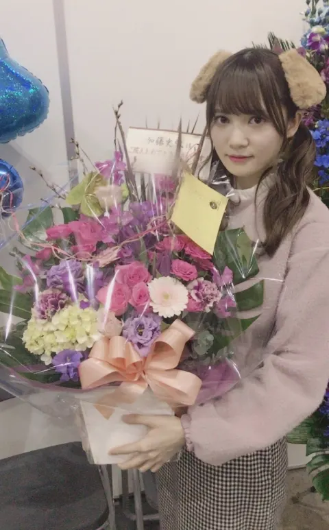 加藤 史帆｜今年初、個別握手会( ・ω・)（2018-01-10）｜8枚目