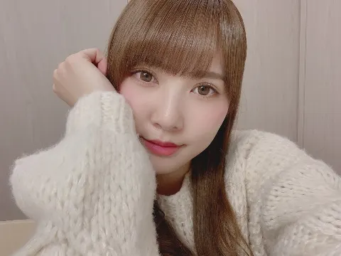 加藤 史帆｜CanCam発売日です(・ω・)（2019-11-23）